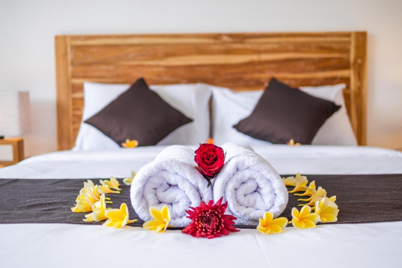Wooden Puri Guesthouse Uluwatu Extérieur photo