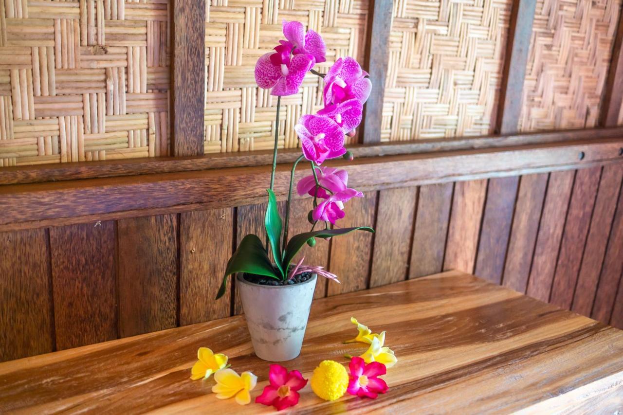 Wooden Puri Guesthouse Uluwatu Extérieur photo