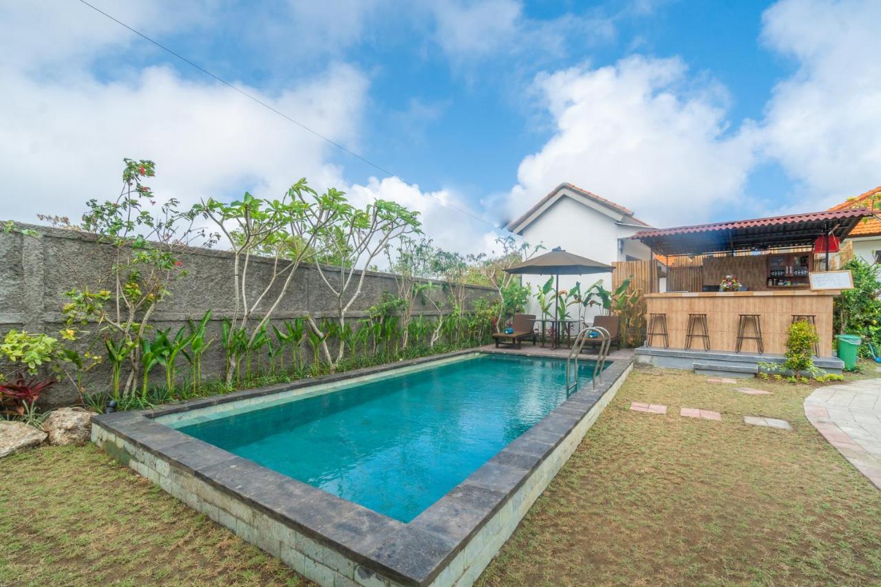 Wooden Puri Guesthouse Uluwatu Extérieur photo