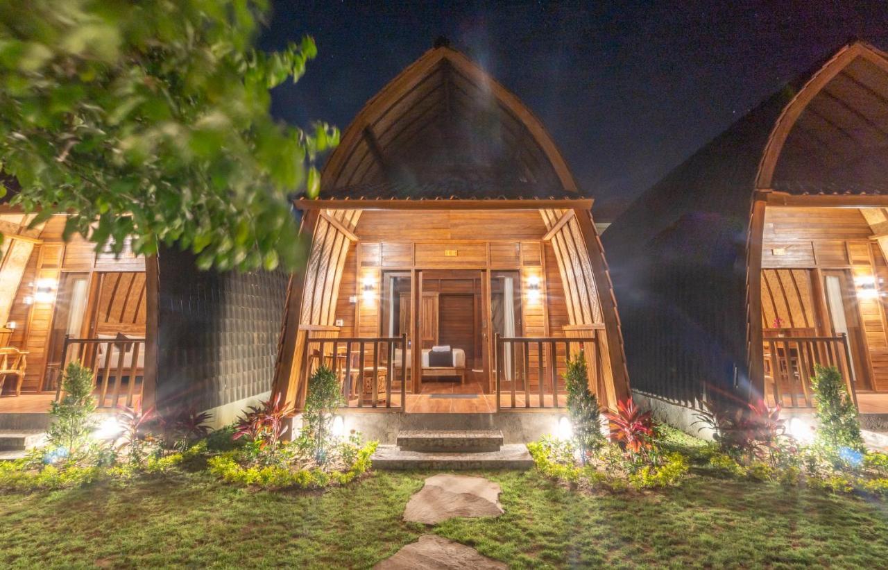 Wooden Puri Guesthouse Uluwatu Extérieur photo